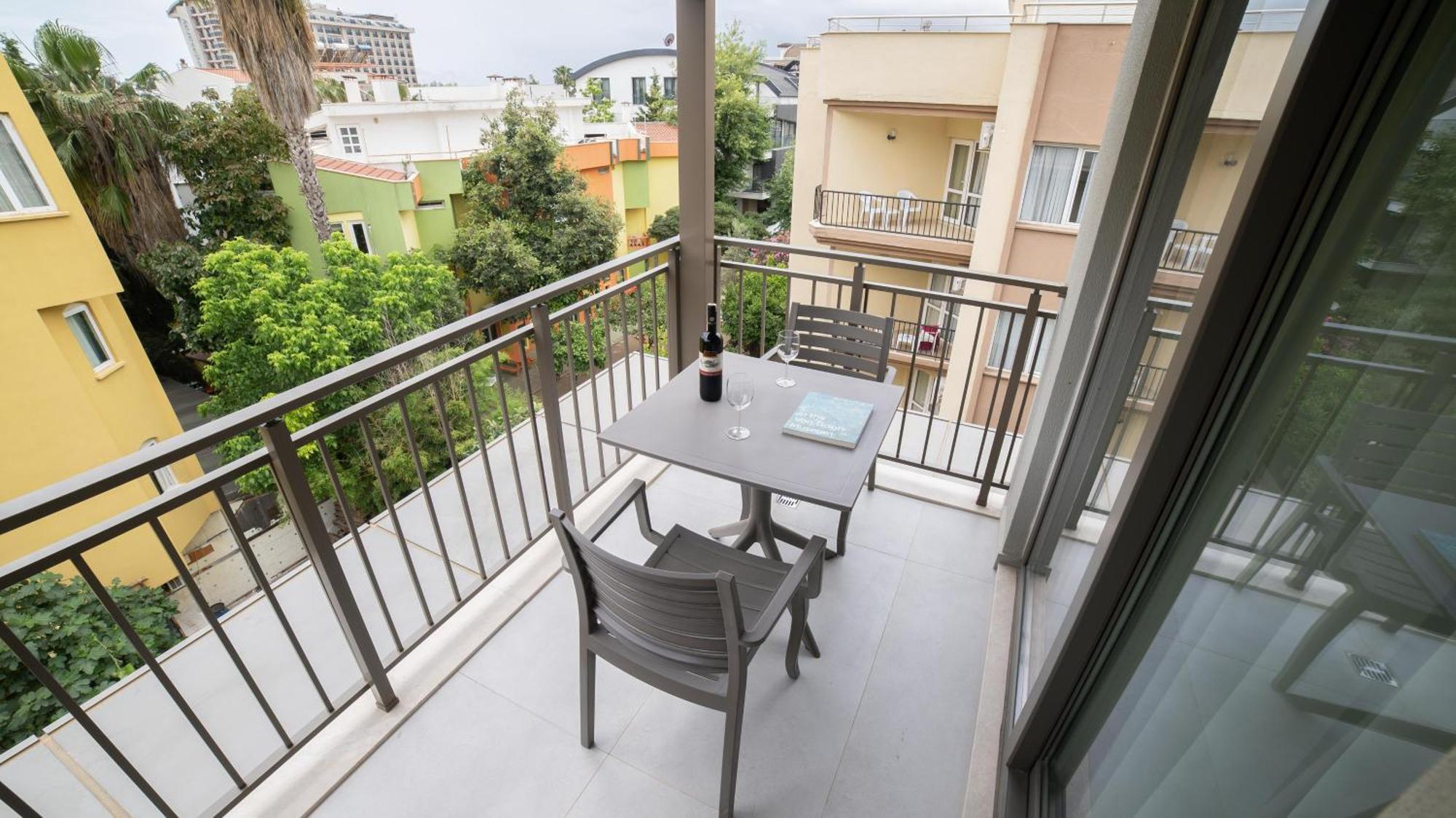 Apart Otel Bomo Antalya